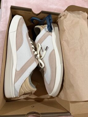 OLUKAI Kilea Tan Tapa Lace Up Sneakers New In box Women’s 8.5